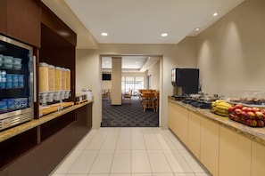 Free daily continental breakfast