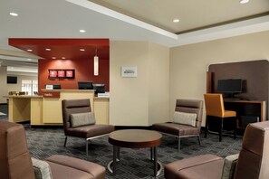 Lobby - TownePlace Suites Williamsport (Williamsport)