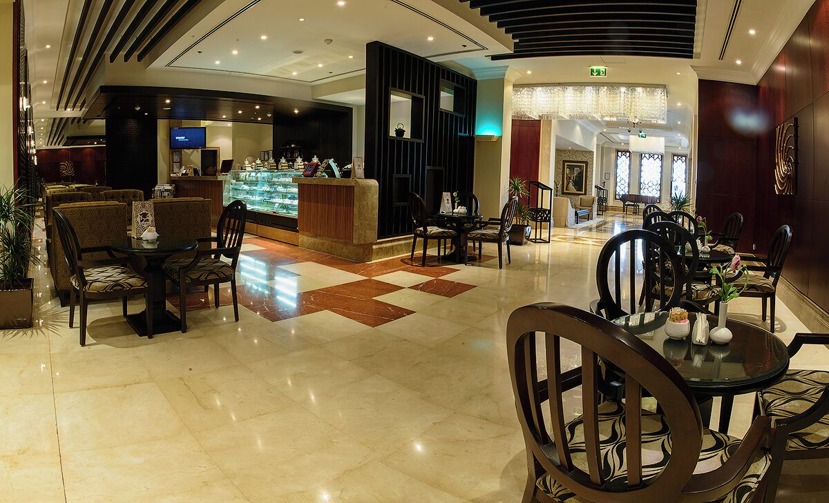 breakfast, lunch and dinner served