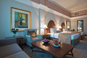 1 Schlafzimmer, hochwertige Bettwaren, Daunenbettdecken