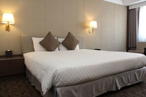 Premium bedding, down duvets, pillow-top beds, in-room safe