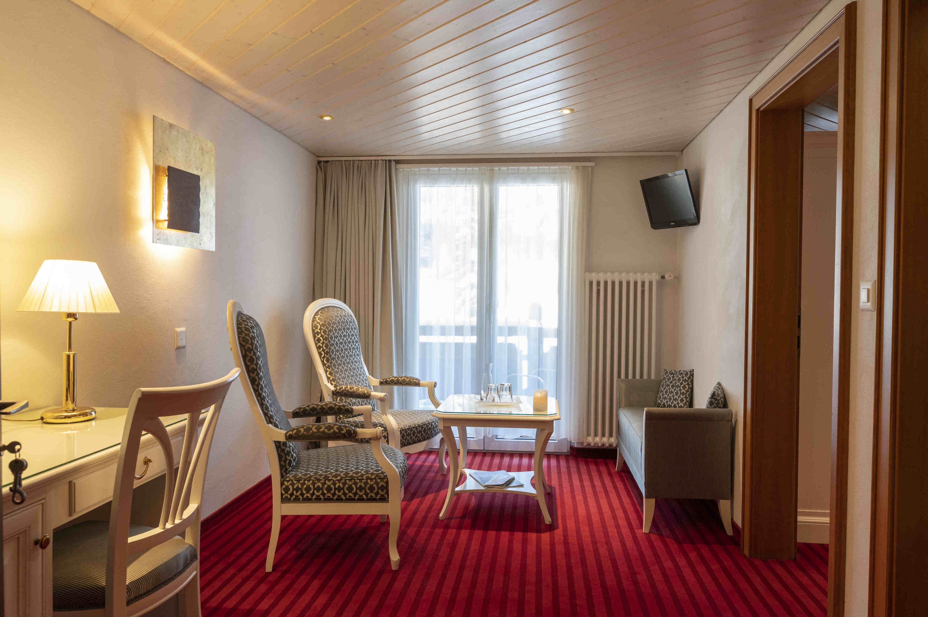 junior suite, balcony | 2 bedrooms, in-room safe, desk, soundproofing