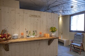 Bar (på overnatningsstedet)