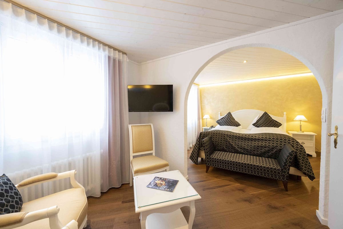 Family Suite | 2 habitaciones, caja de seguridad en la habitación y escritorio