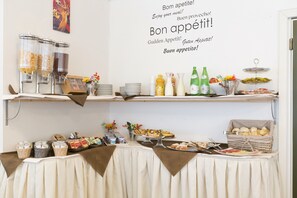 Daily buffet breakfast for a fee - Hotel Sahib (Cattolica)