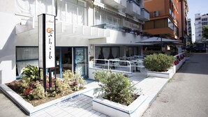 숙박 시설 입구