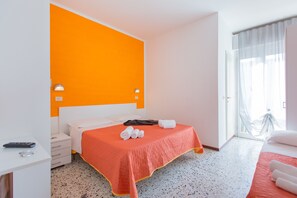 In-room safe, free WiFi - Hotel Sahib (Cattolica)