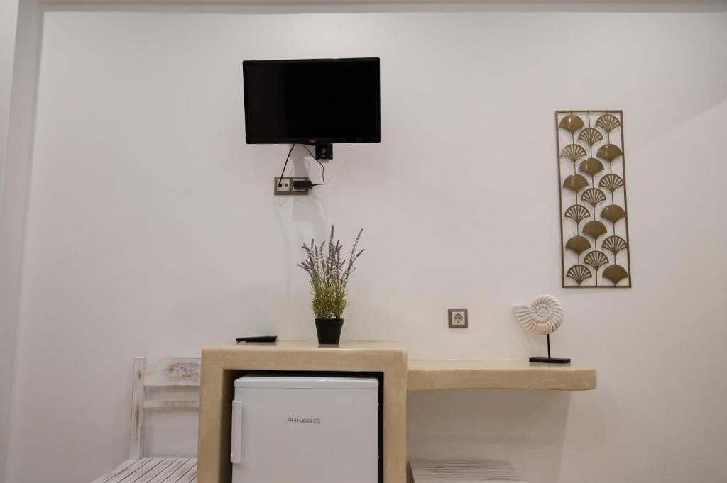 Deluxe Double Room | Individually decorated, individually furnished, iron/ironing board