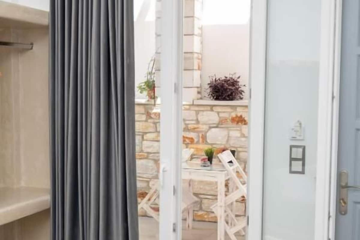Deluxe tweepersoonskamer | Een strijkplank/strijkijzer, gratis babybedden, gratis wifi, beddengoed