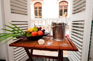 Suite superior | Ropa de cama de alta calidad, edredón y minibar
