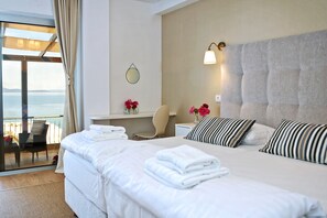 Beach/ocean view - Hotel Delfin (Zadar)