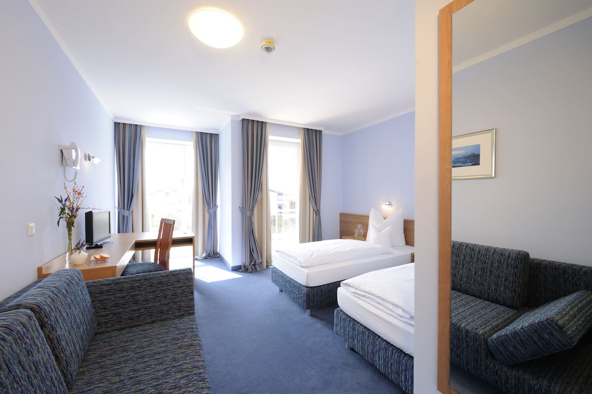 Standard Room, 2 Single Beds