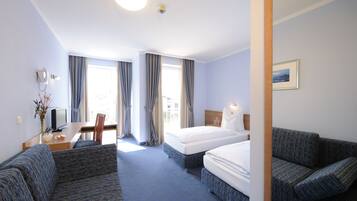 Standard Room, 2 Twin Beds | In-room safe, desk, soundproofing, iron/ironing board