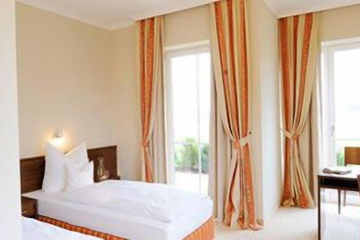 in-room safe, desk, soundproofing, iron/ironing board