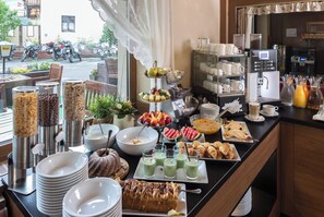 Daily buffet breakfast for a fee - Hotel Post Fusch (Fusch an der Grossglocknerstrasse)