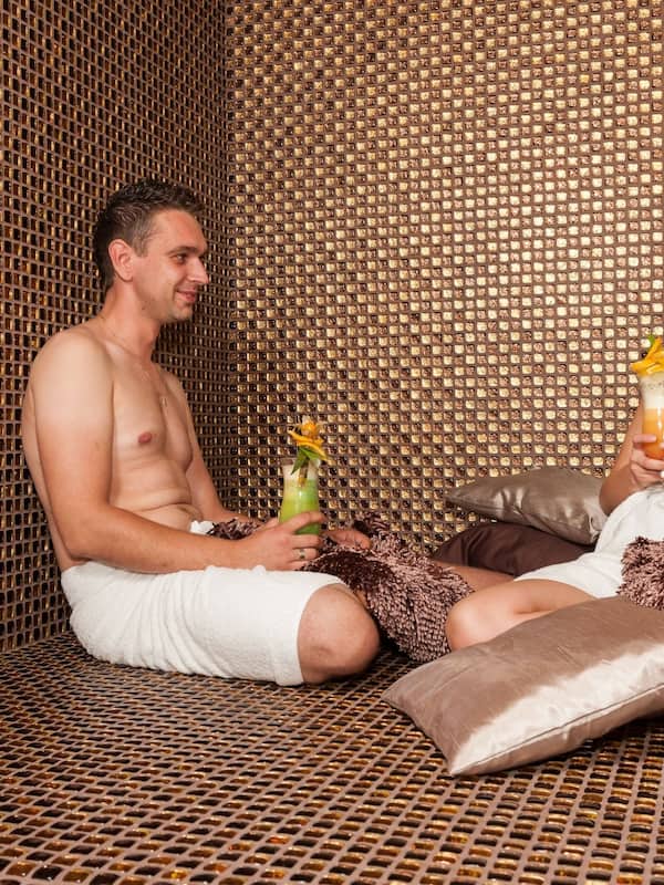Sale per trattamenti di coppia, sauna, vasca idromassaggio, bagno turco