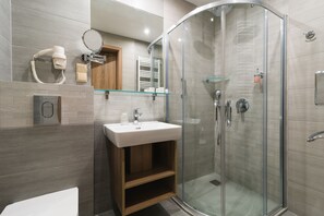 Free toiletries, hair dryer, bathrobes, towels