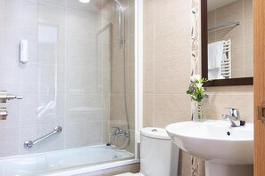 Toalettartikler (inkludert) og håndklær