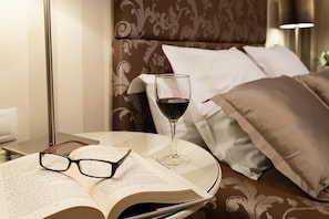 Down duvets, individually decorated, individually furnished, free WiFi