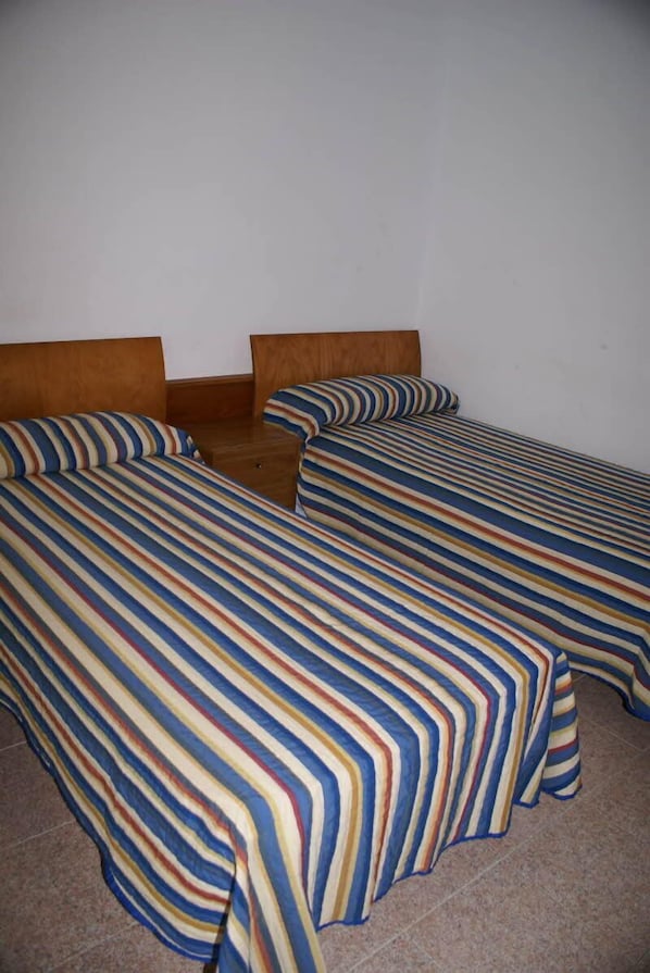 In-room safe, rollaway beds, free WiFi