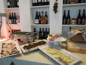 Tägliches inbegriffenes Frühstücksbuffet
