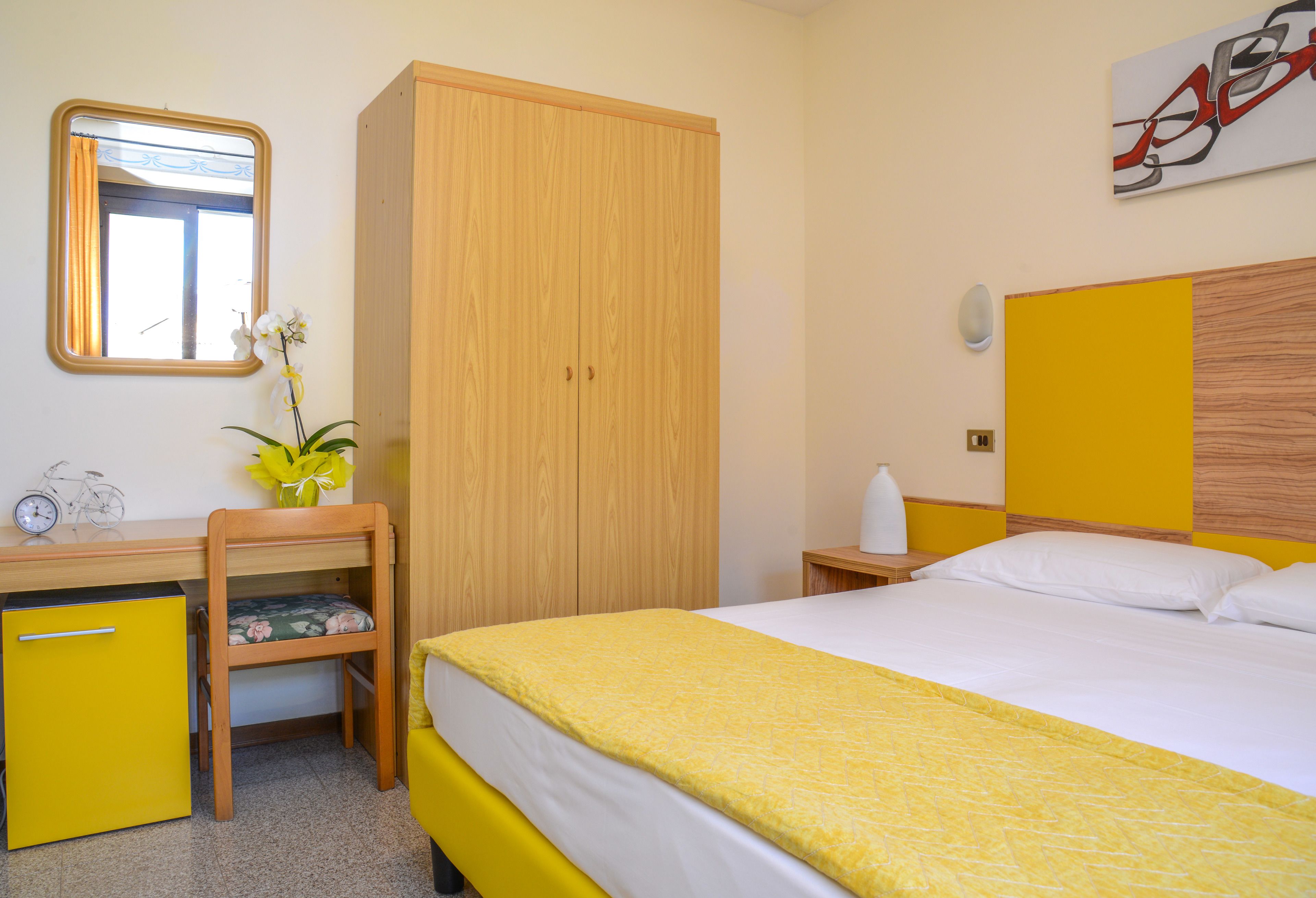 frette italian sheets, select comfort beds, desk, iron/ironing board