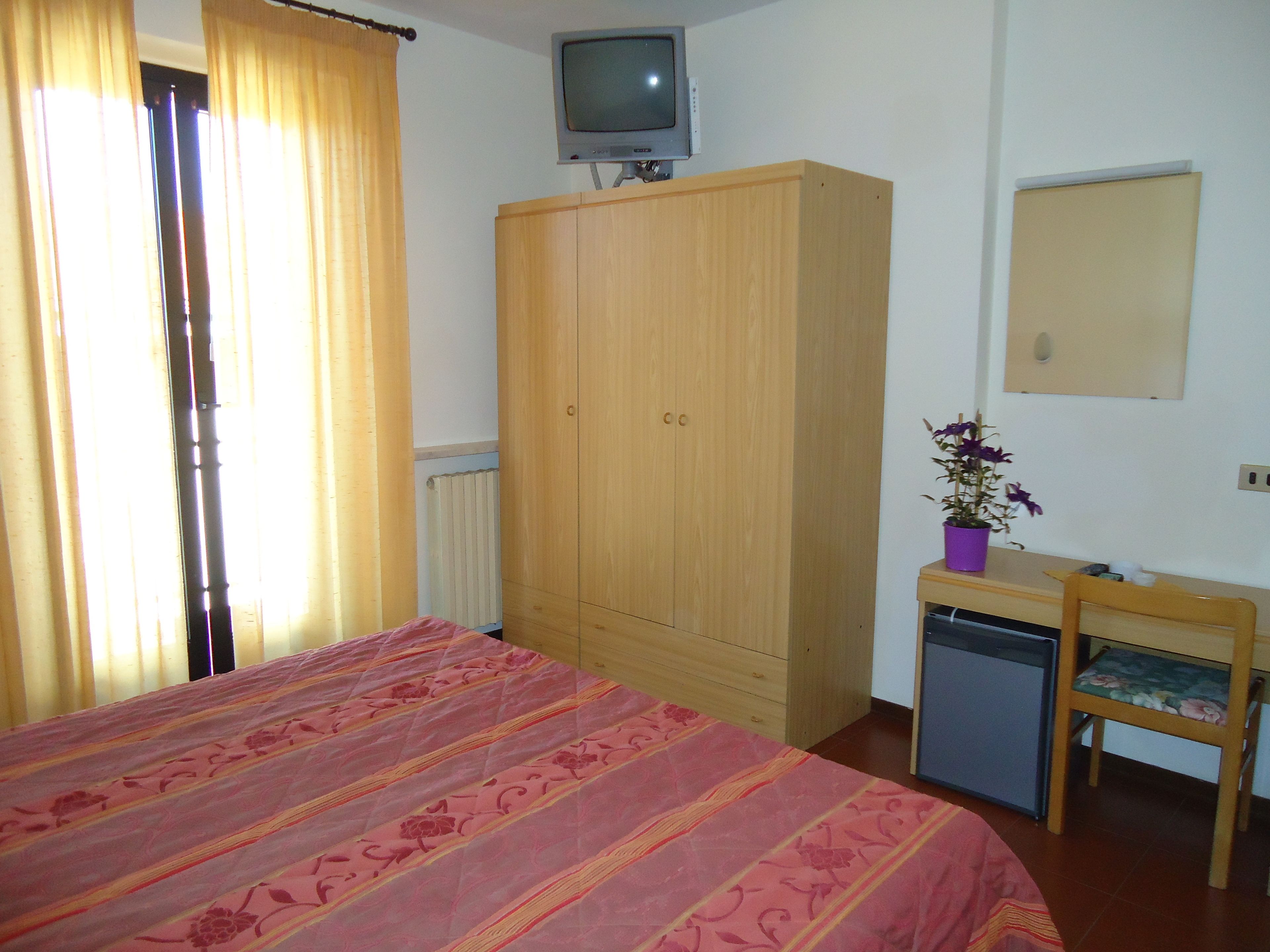 double room | frette italian sheets, select comfort beds, desk, iron/ironing board