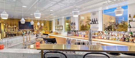 Bar (in der Unterkunft)