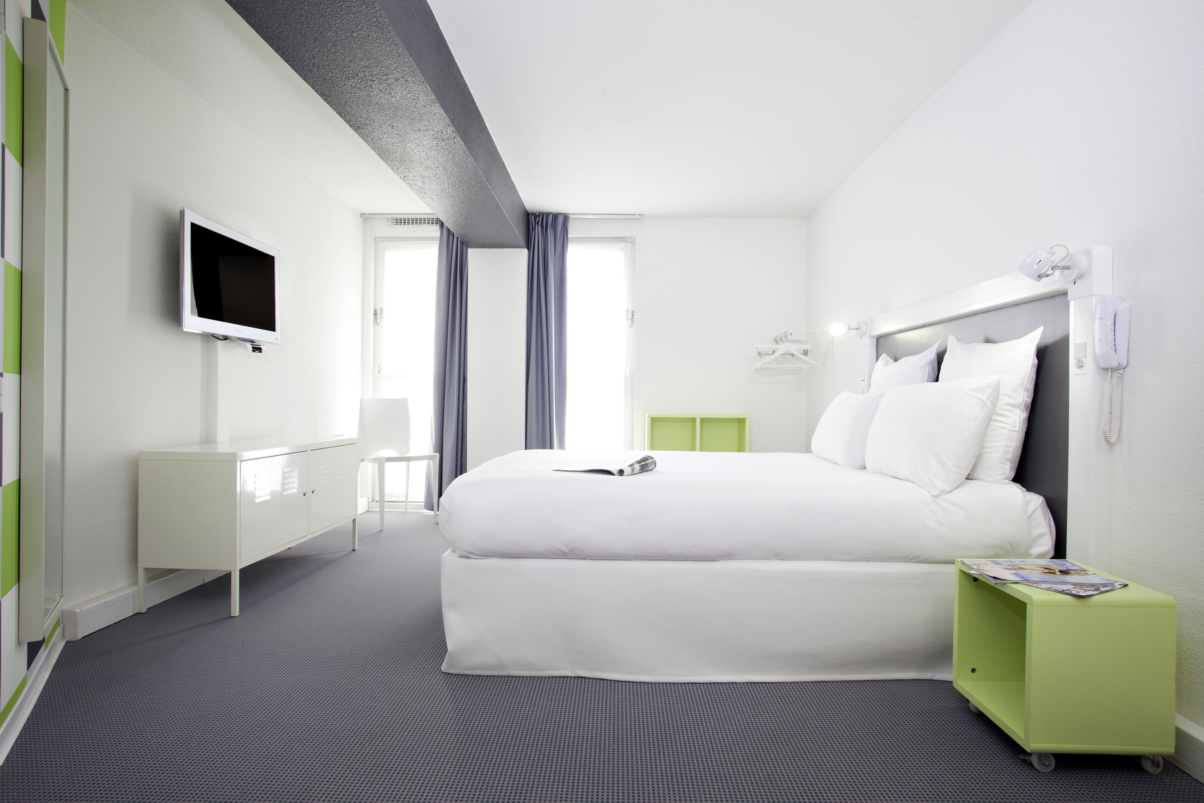 Luxe beddengoed, een kluis op de kamer, individueel gedecoreerd