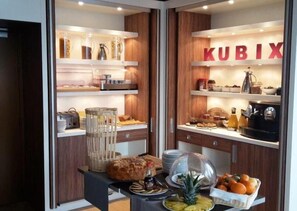 Tägliches Frühstücksbuffet gegen Gebühr