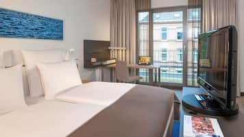 Hochwertige Bettwaren, Daunenbettdecken, Pillowtop-Betten, Zimmersafe