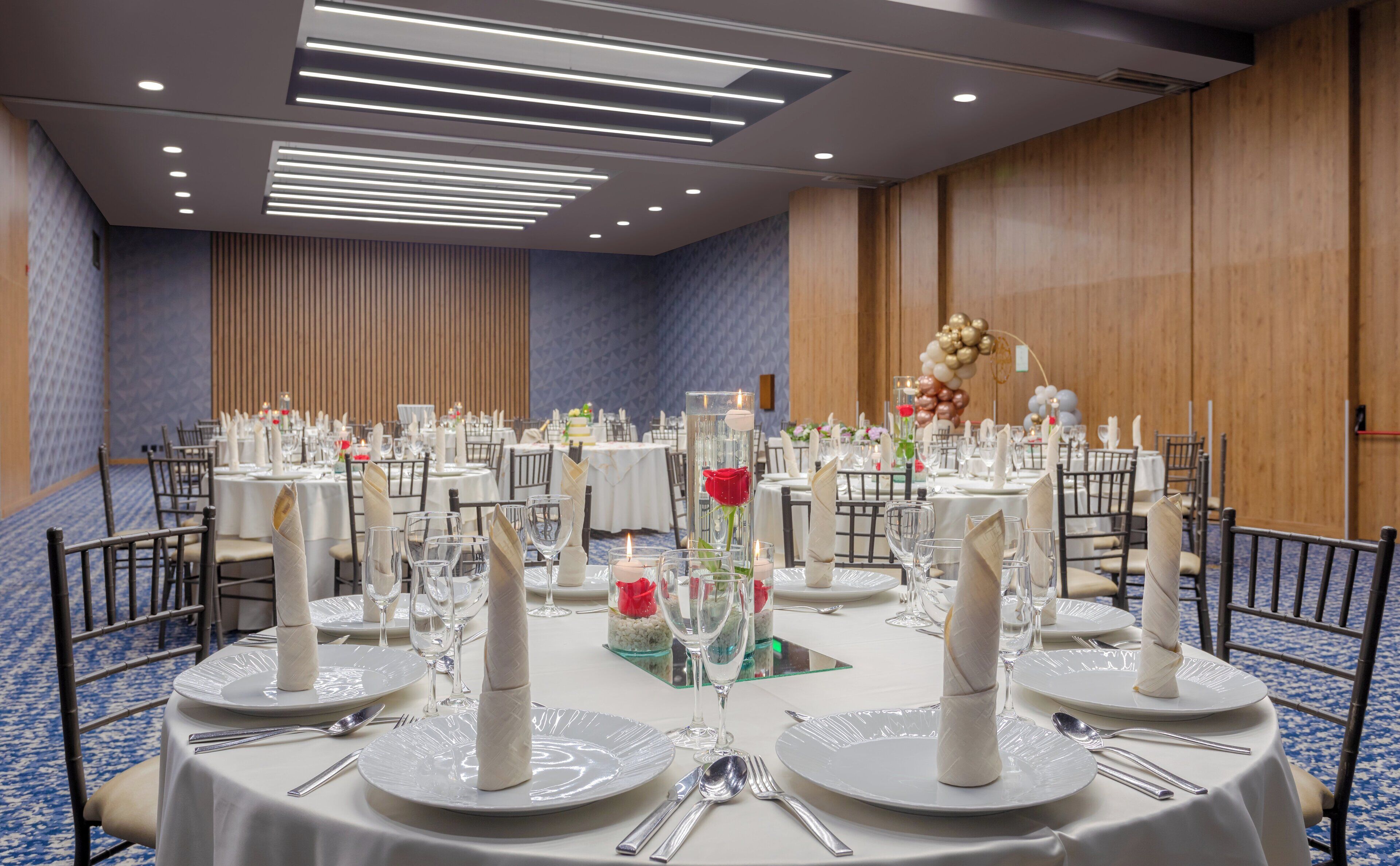 Photo - Holiday Inn Bogota Airport by IHG