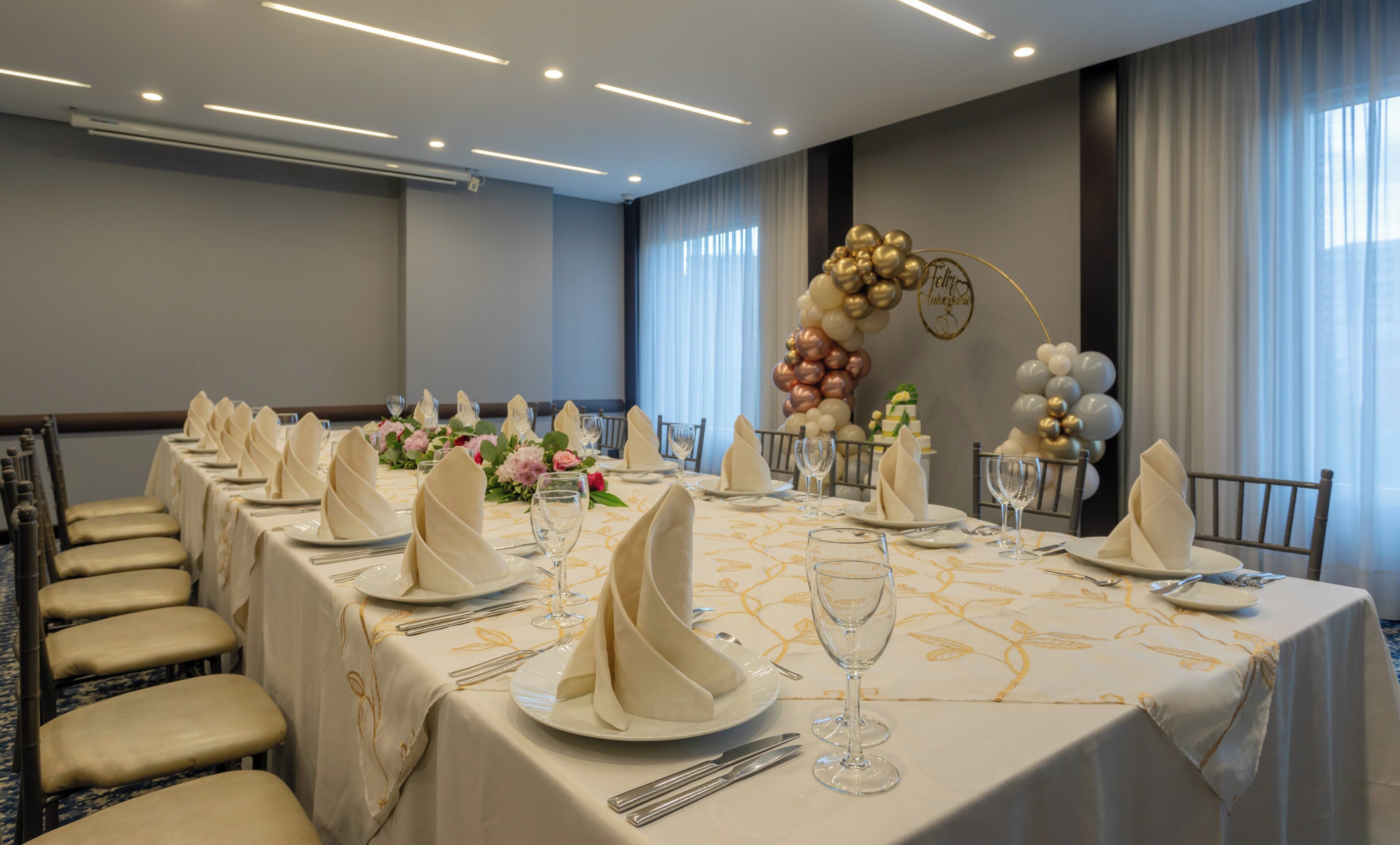 Photo - Holiday Inn Bogota Airport by IHG