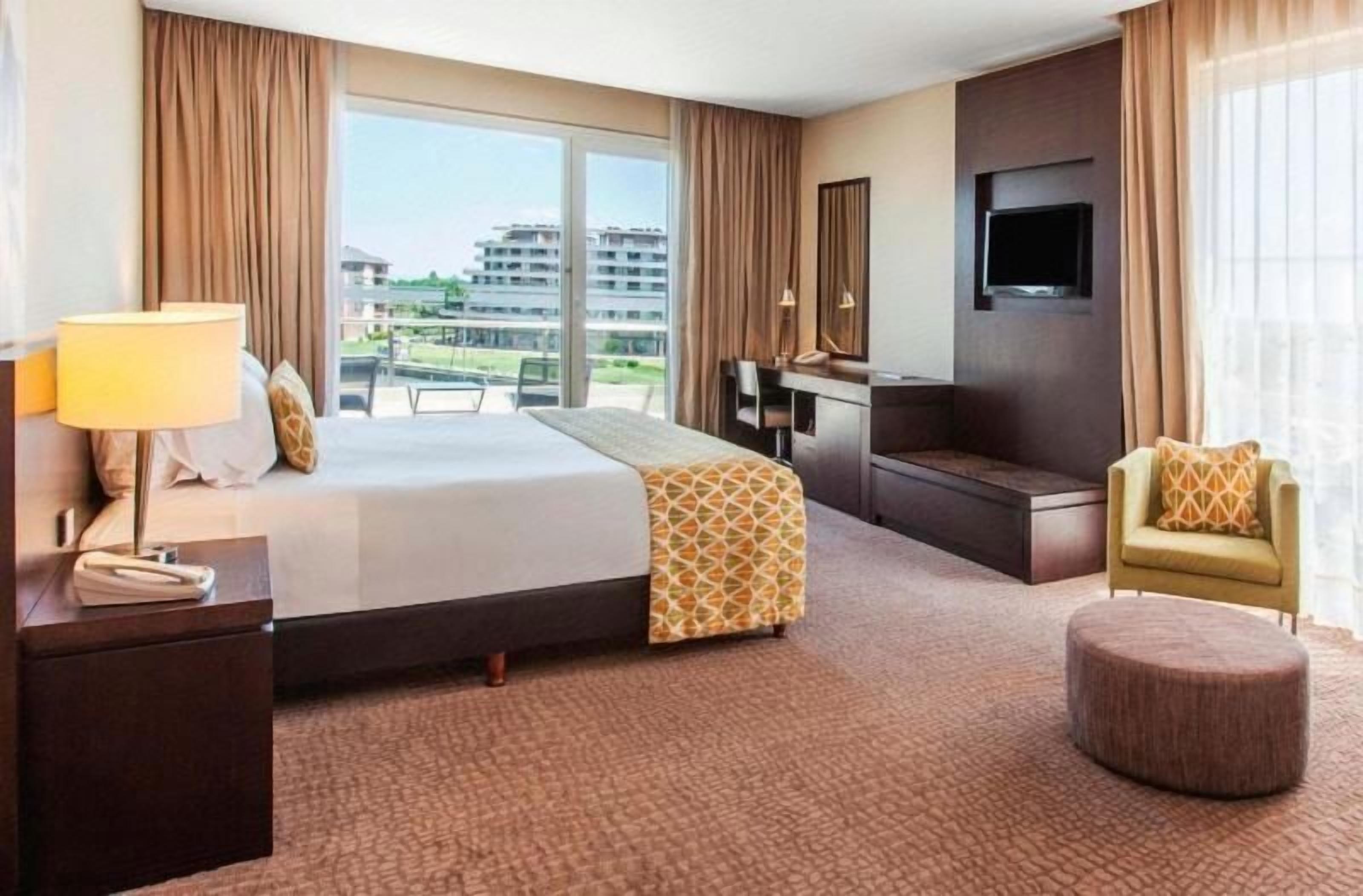 Premium bedding, down duvets, pillow-top beds, minibar