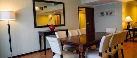 Presidential Suite | Food and drink