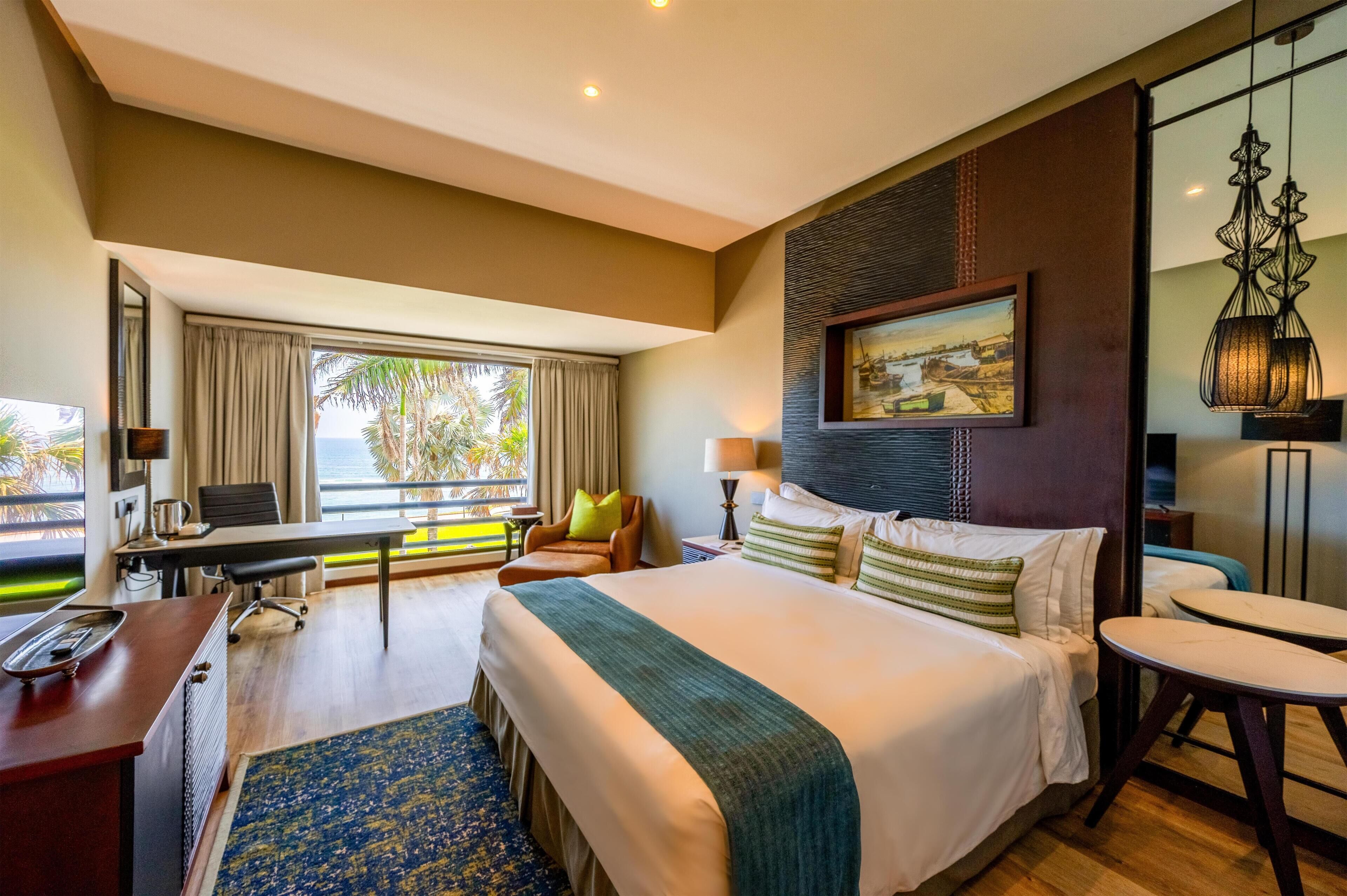 Kamar Deluks, pemandangan laut | Minibar, brankas, dan didekorasi berbeda-beda