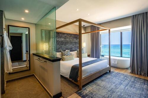 Suite (Amani)