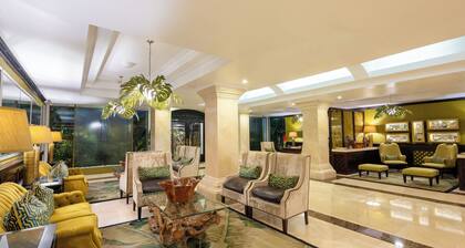 Sea Cliff Hotel