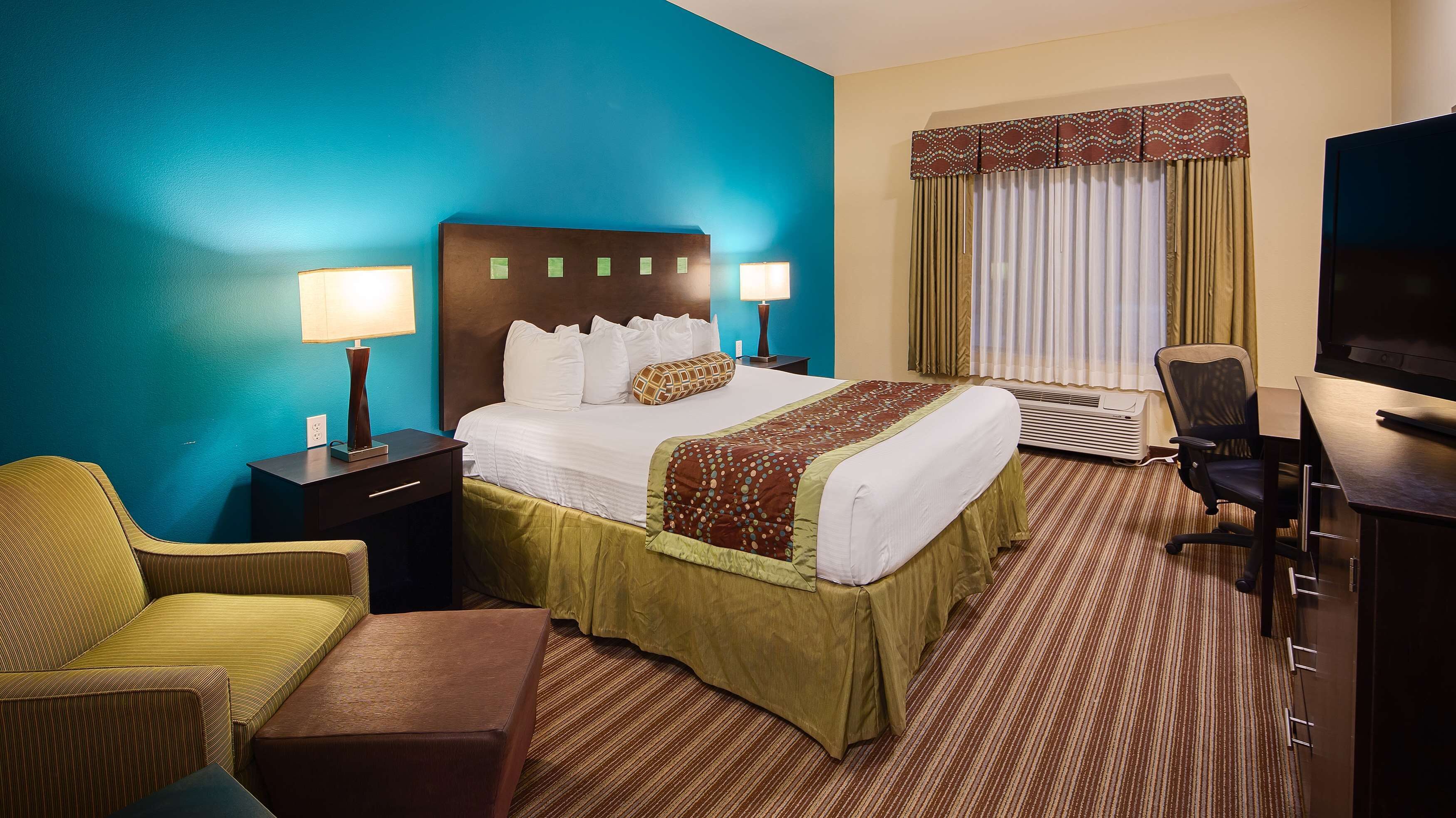 desk, iron/ironing board, free wifi, bed sheets