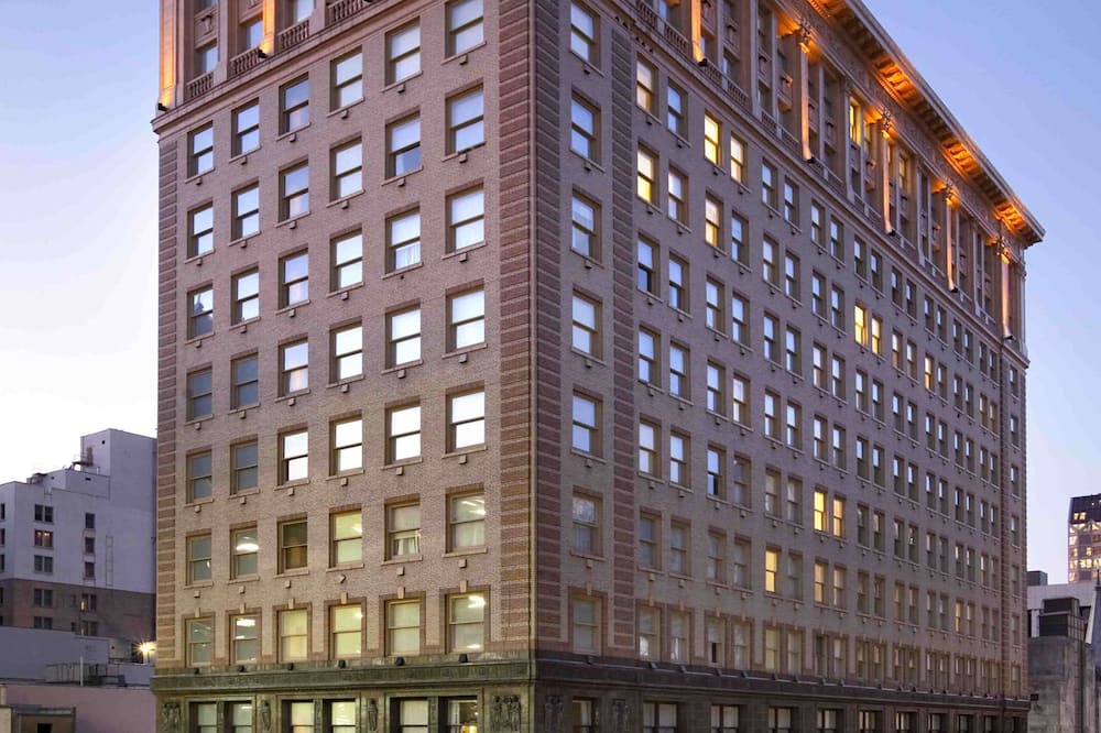 Home2 Suites by Hilton San Antonio Downtown - Riverwalk, TX