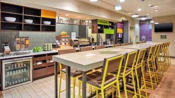 Colazione a buffet inclusa, servita tutte le mattine