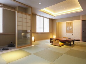 Japanese-style Suite | Premium bedding, down comforters, in-room safe, blackout drapes - Hotel Honnoji (Kyoto)