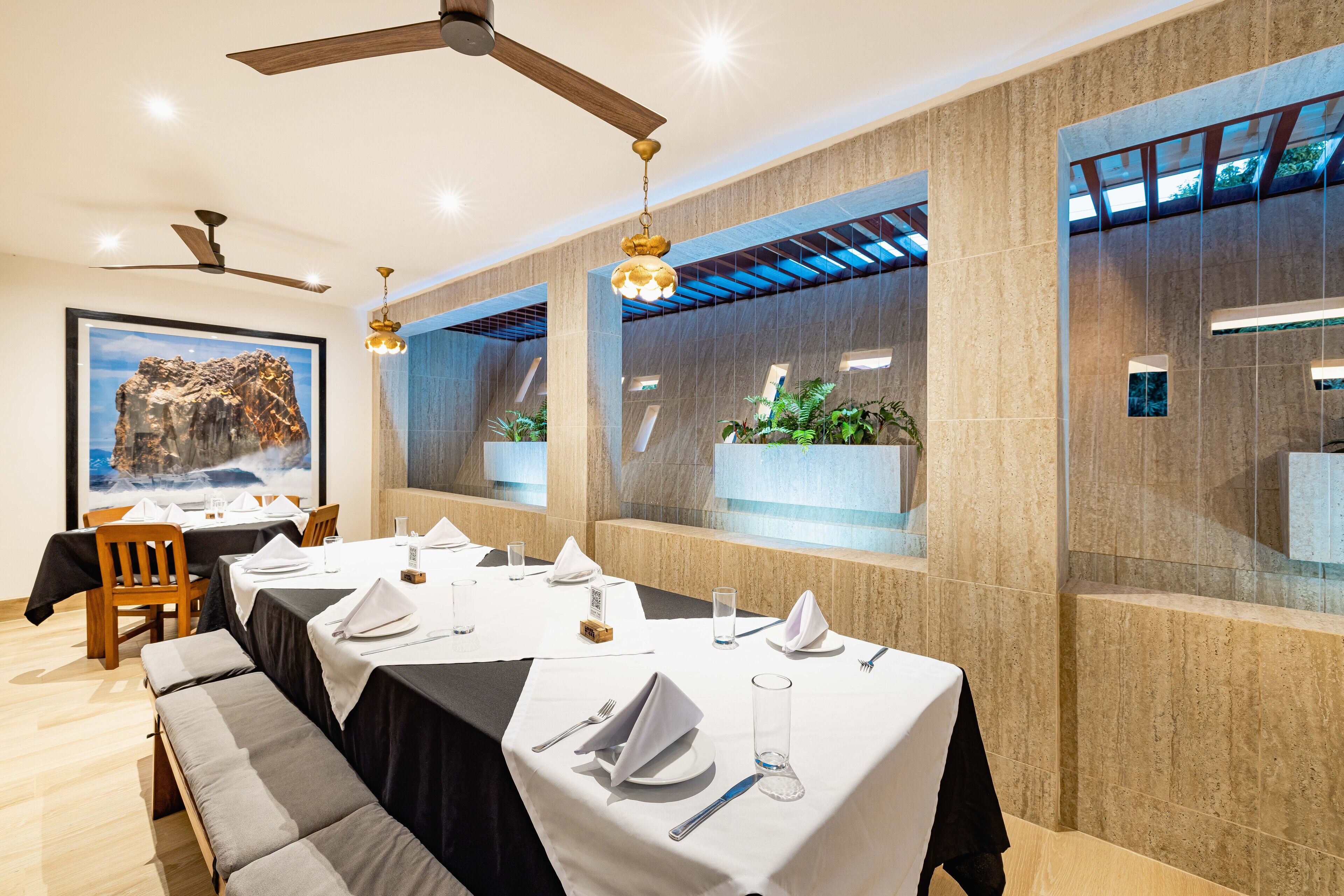 breakfast, lunch, dinner served; regional cuisine, garden views