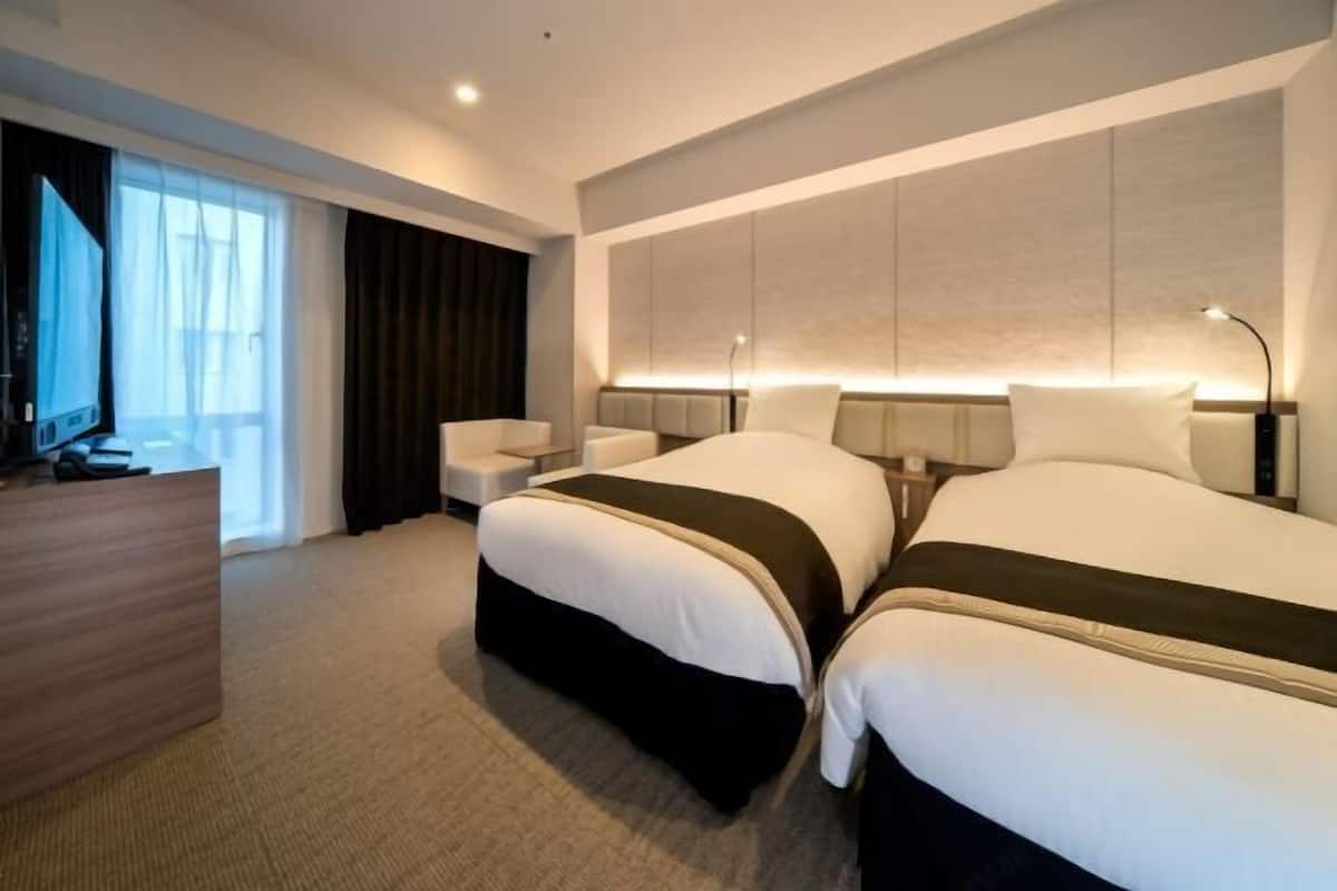 Down duvets, pillow-top beds, blackout curtains, soundproofing