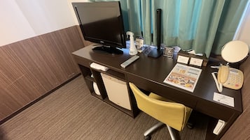 Escrivaninha, ferros/tábuas de passar roupa, Wi-Fi de cortesia