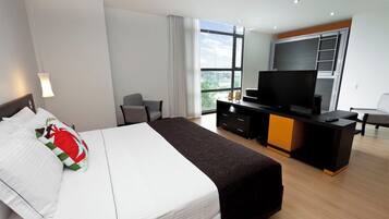 주니어 스튜디오 스위트, 킹사이즈침대 1개 | 1 개의 침실, 객실 내 금고, 책상, 노트북 작업 공간