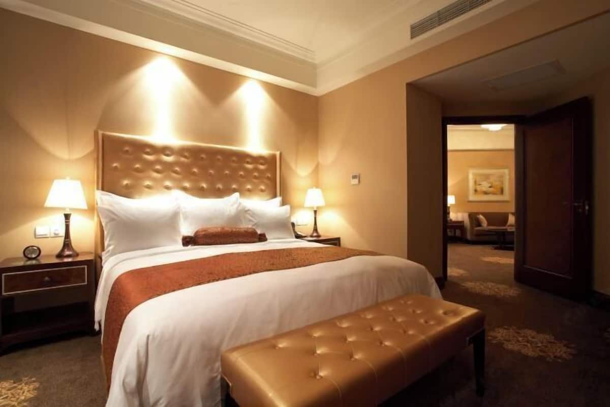 Premium bedding, down duvets, Select Comfort beds, minibar