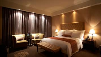 Business Room | Premium bedding, down duvets, Select Comfort beds, minibar