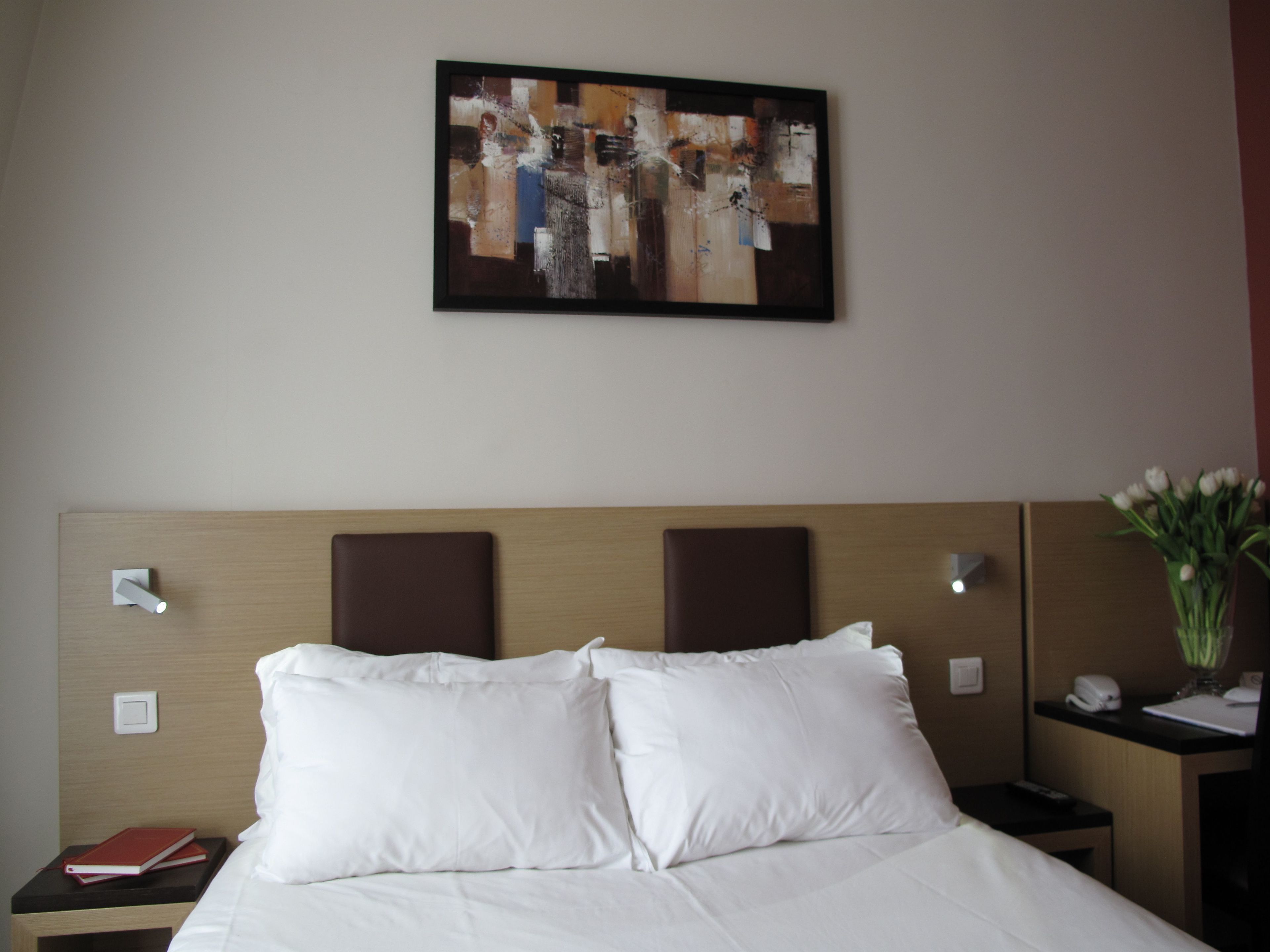 in-room safe, desk, soundproofing, iron/ironing board