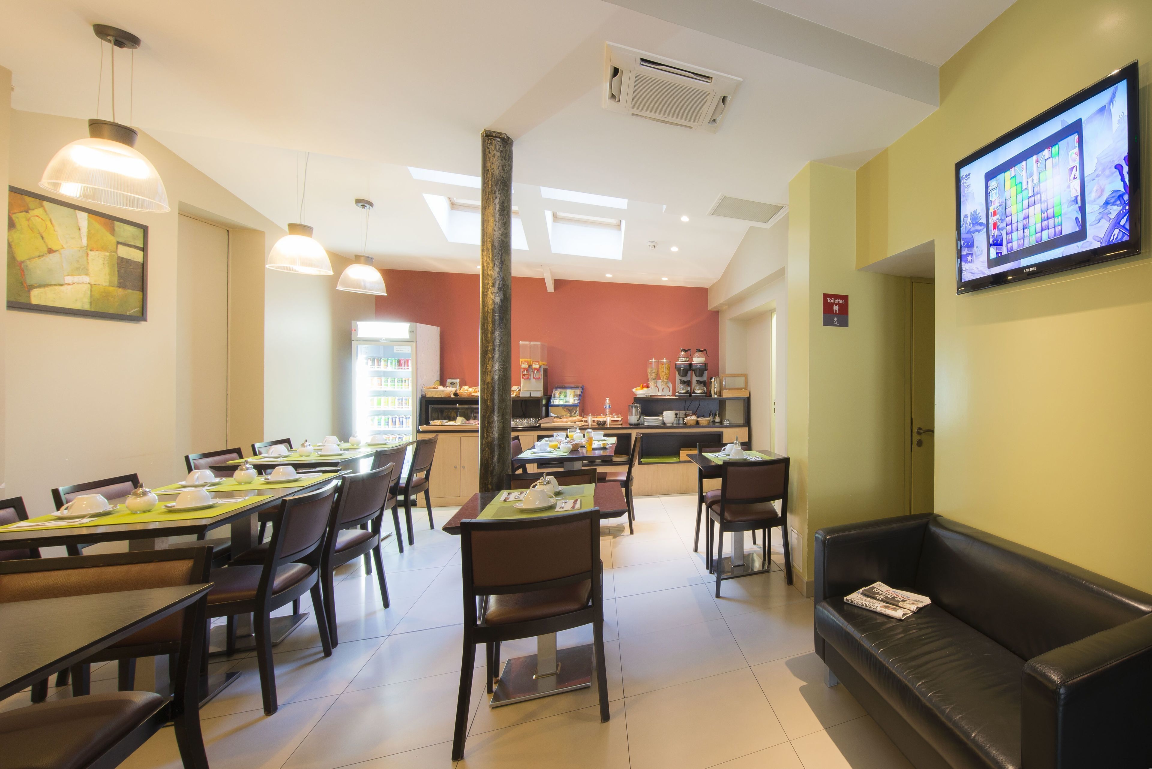 daily buffet breakfast (eur 10 per person)